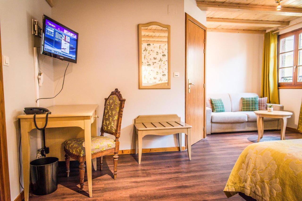 Hotel Au Lion Ribeauville  Ngoại thất bức ảnh