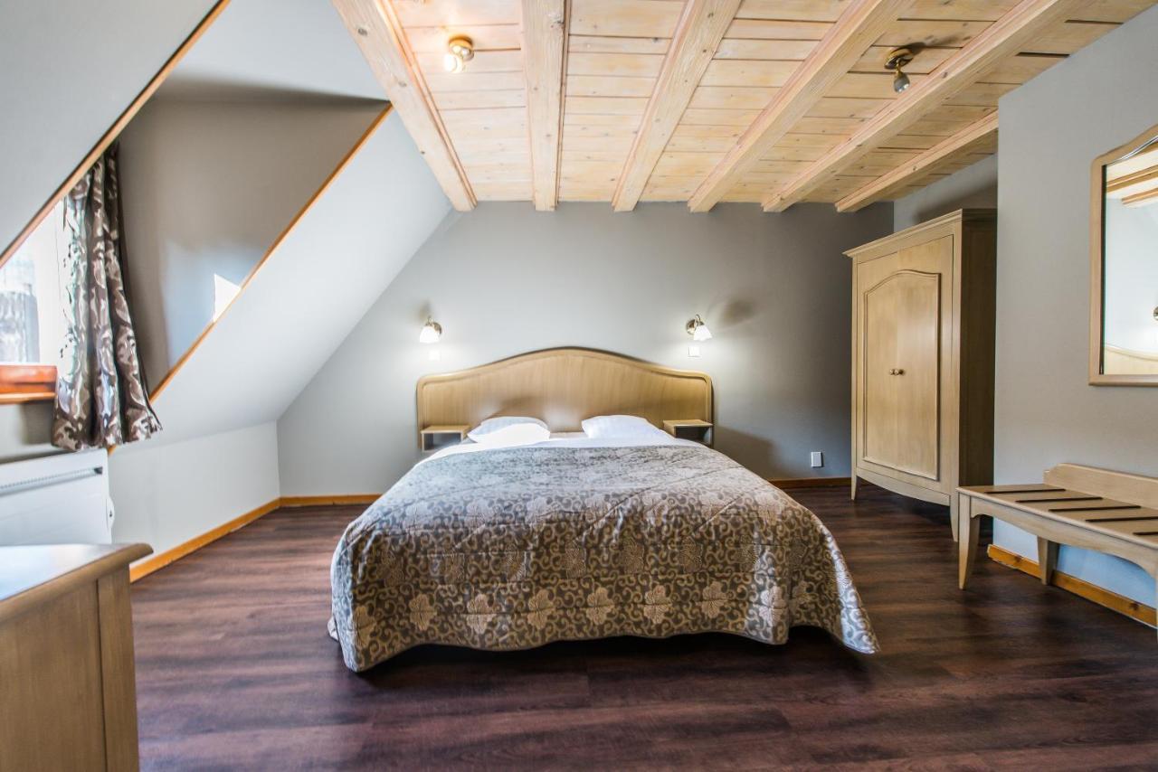 Hotel Au Lion Ribeauville  Ngoại thất bức ảnh