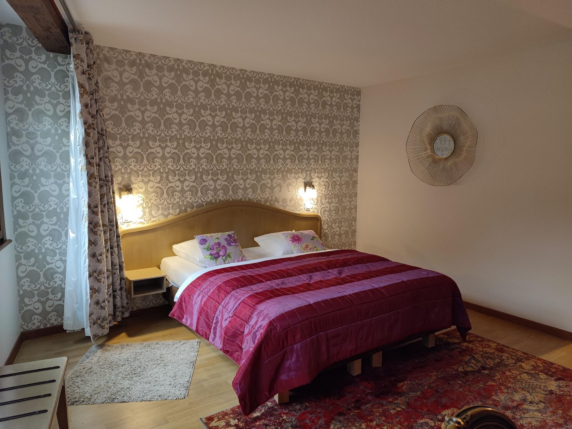 Hotel Au Lion Ribeauville  Ngoại thất bức ảnh