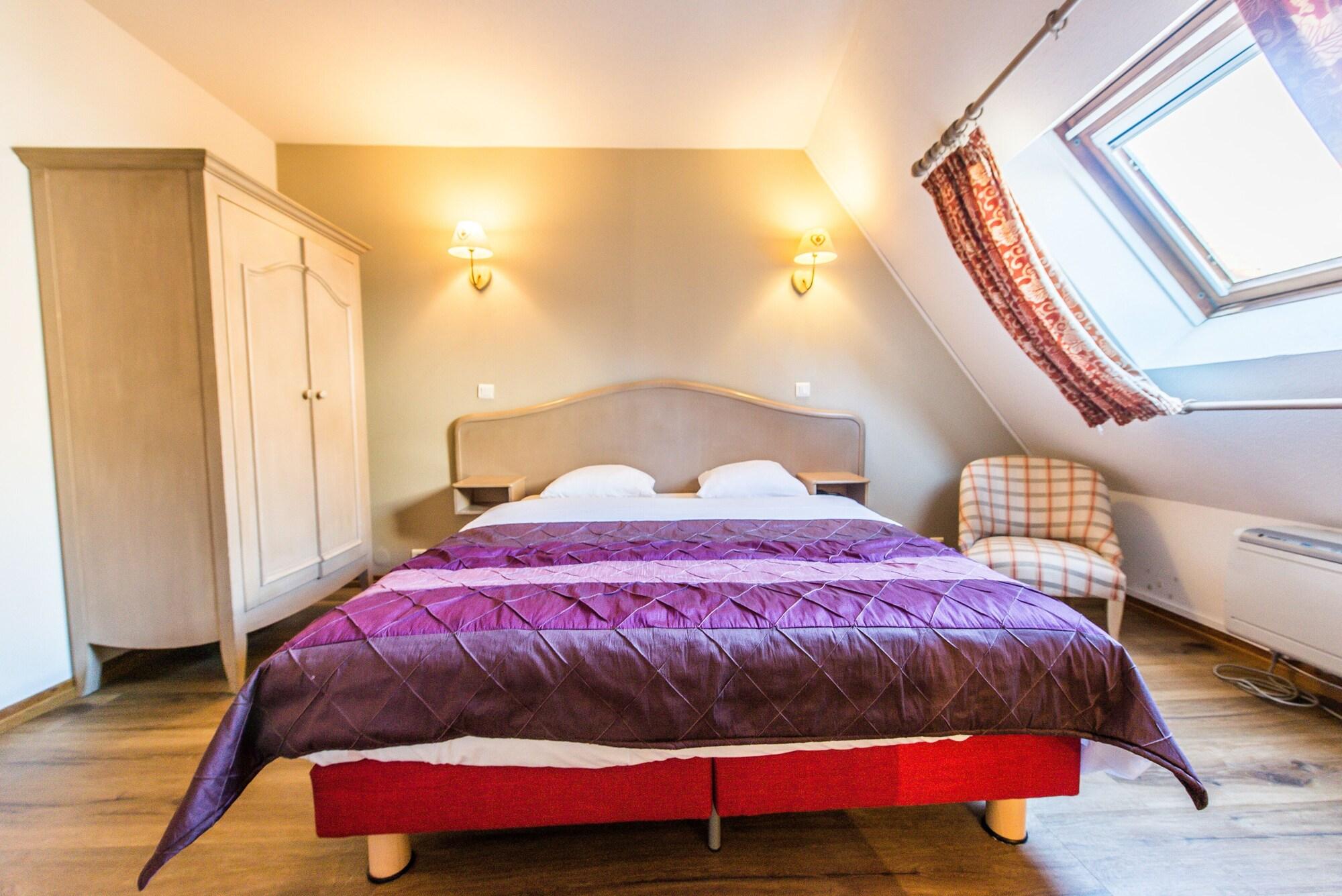 Hotel Au Lion Ribeauville  Ngoại thất bức ảnh