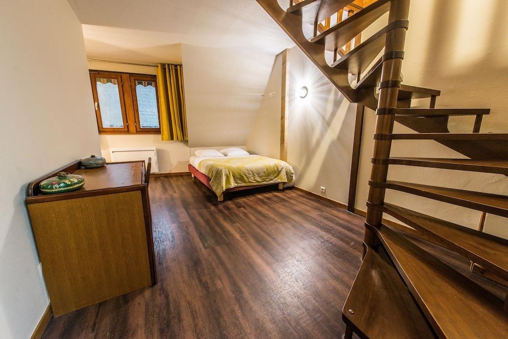 Hotel Au Lion Ribeauville  Ngoại thất bức ảnh