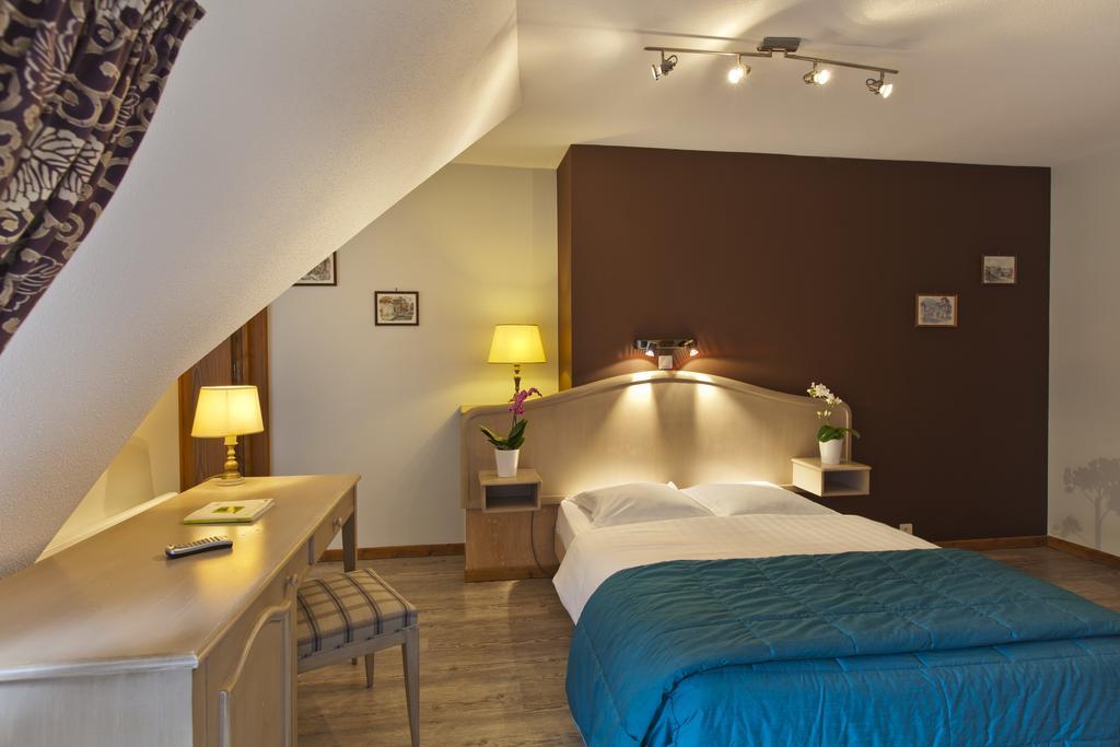 Hotel Au Lion Ribeauville  Ngoại thất bức ảnh