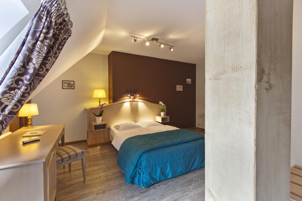 Hotel Au Lion Ribeauville  Ngoại thất bức ảnh